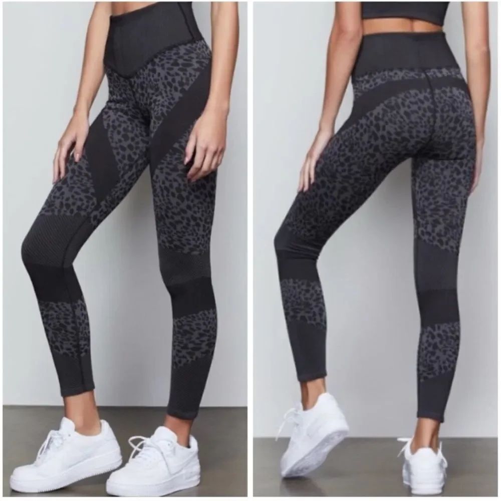 GOOD AMERICAN | Black Gray Leopard Print Active Leggings Women’s Size 0/1 XS/S
